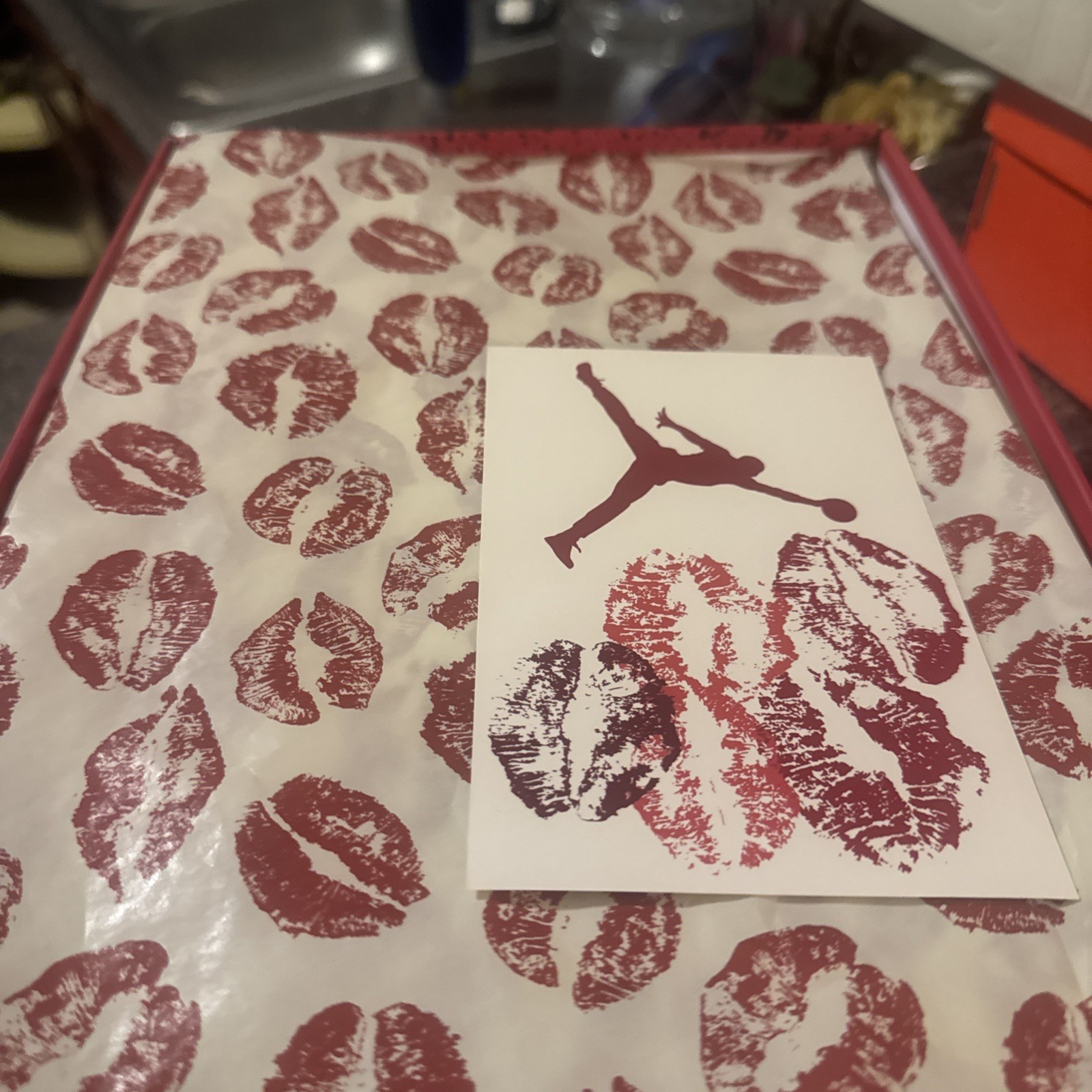 Air Jordan 4 Retro Valentines Day HV0823-108 Women Size thumbnail 6