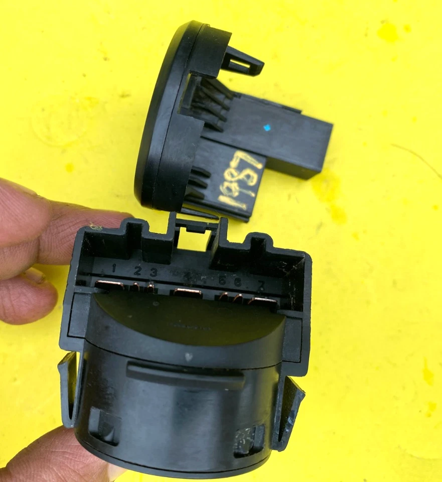 Interruptor de arranque e inmovilizador Ford Edge 2007-2010 OEM 6E5T-15607-AC Foto 3 de 3