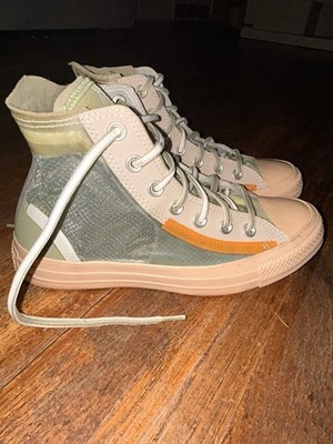 Size 7 - Beige Converse Chuck Taylor All Star High Translucent Emerald 2019