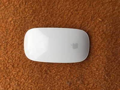 Apple Magic Mouse 2 Model A1657 Weiß Bluetooth