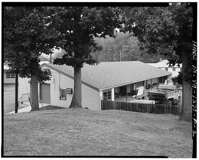 2. BUILDING 305. VIEW EAST. - Arlington Hall Station, Building No. 305, 4000