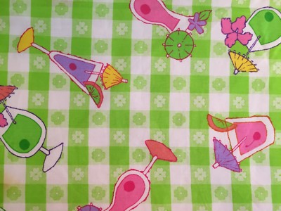 J2 1.5 yd x 58'' Fabric Green Daiquiri Martini Alcohol Umbrella Drink Summer
