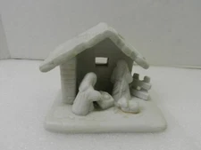 World Bazaars Inc Heavenly Collectables Nativity Manger Scene Christmas Décor