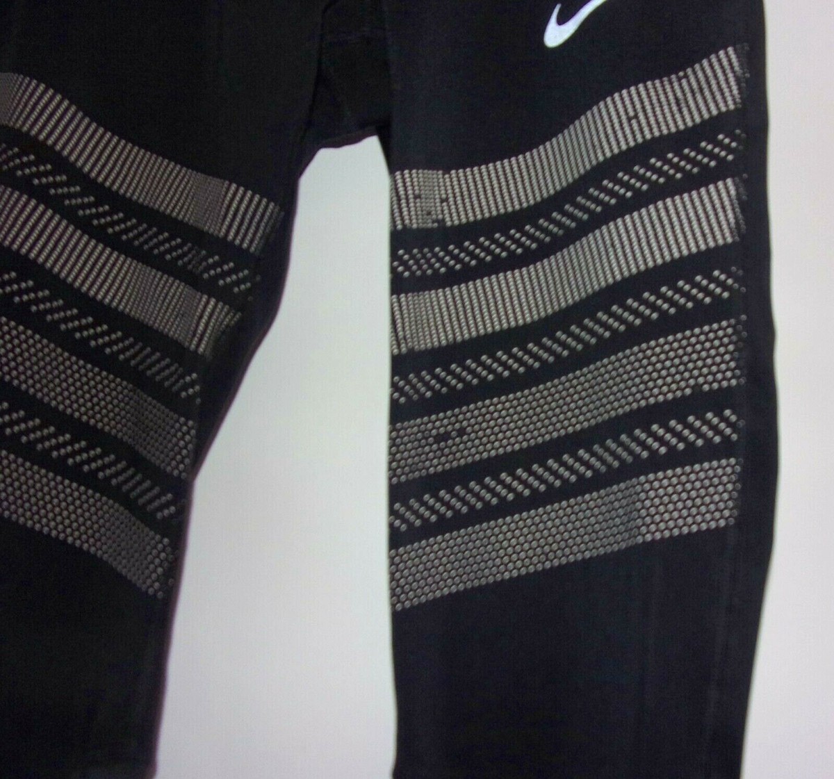 K② NWD Women's Nike Power Epic Running Crop Leggings, Size