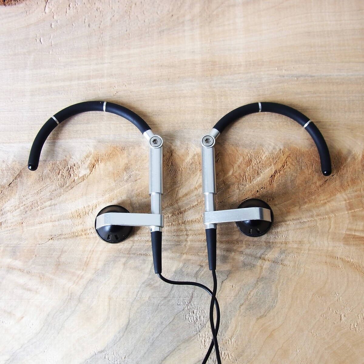Bang & Olufsen Earphones A8 Wired Black/Alum Balanced sound Bang & Olufsen Earphones A8 Wired Black/Alum Balanced sound
