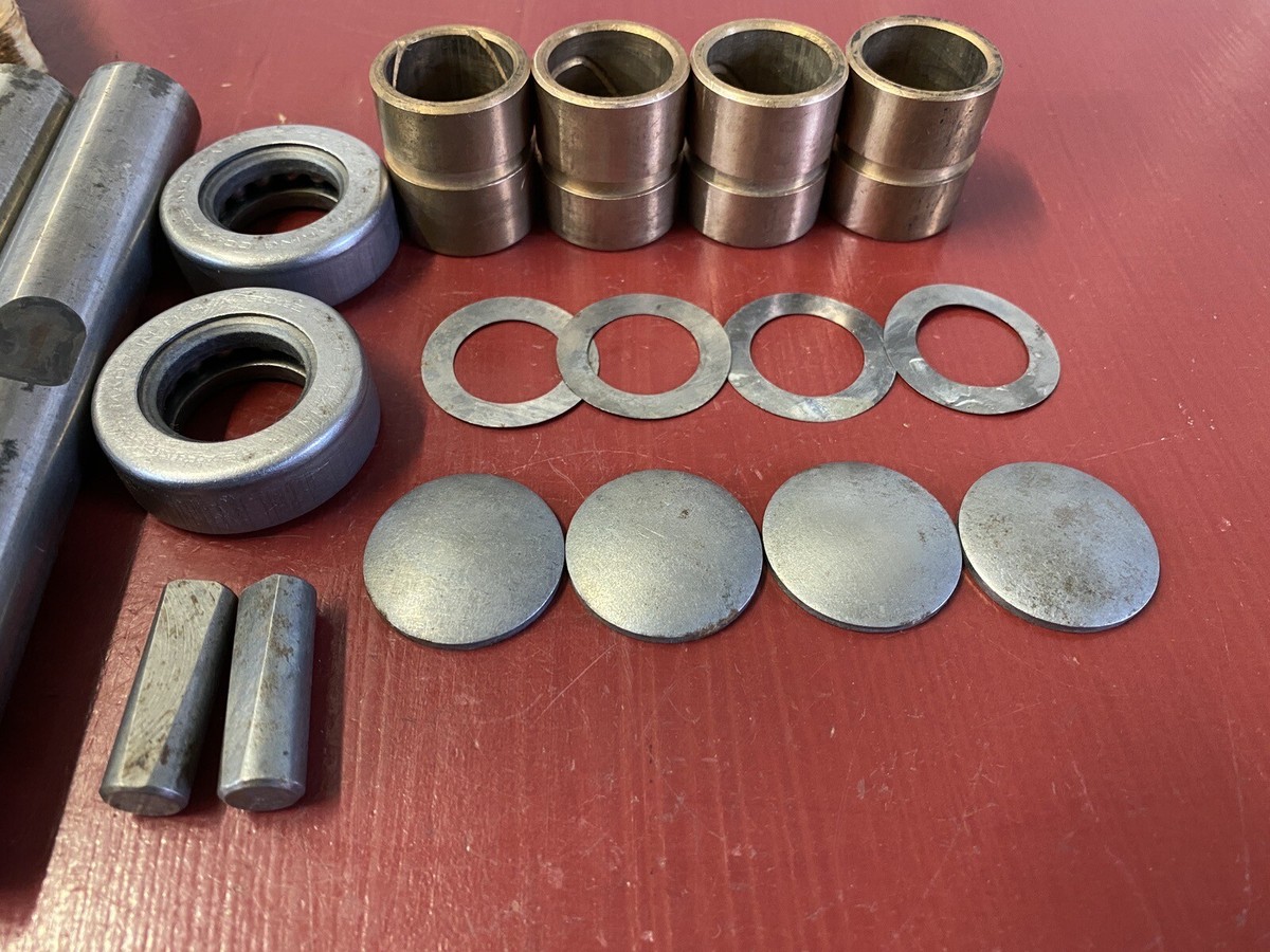 古中(美品)タップM4-M16約62本セット KING PIN BOLT SET REPLACES 634306 PART FOR 1941 - 1955