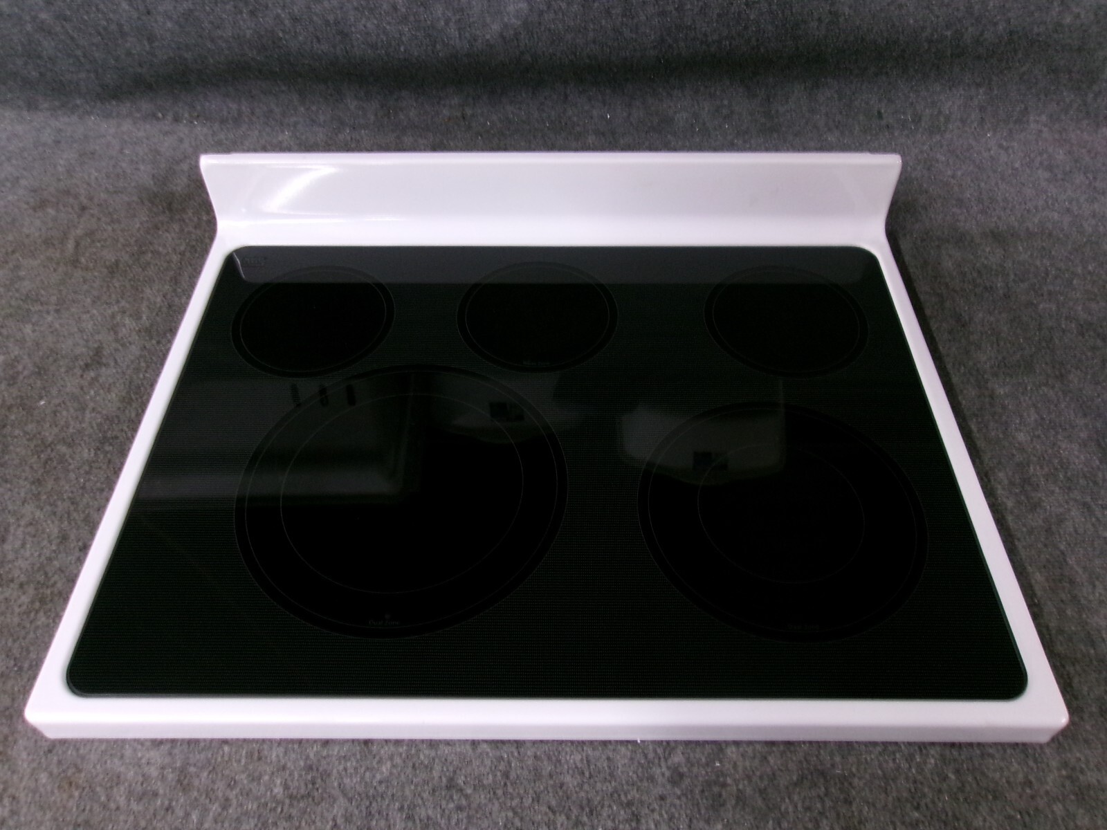 Whirlpool Range Oven Maintop Assembly Cooktop Replacement Part W10472036