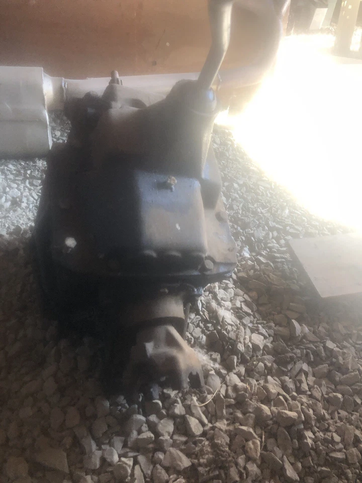 73-80 GMC CHEVY TRUCK SM465 4-СТУПЕНЧАТАЯ МЕХАНИЧЕСКАЯ КОРОБКА ПЕРЕДАЧ чугун работает хорошо - Изображение 2 из 3