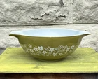 Vintage Spring Blossom Pyrex 444 Cinderella Mixing Bowl 4QT Green