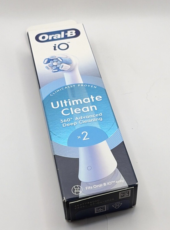Oral-B iO Series Ultimate Clean, Round White Brush Heads X 2 LP NN NU UT iC