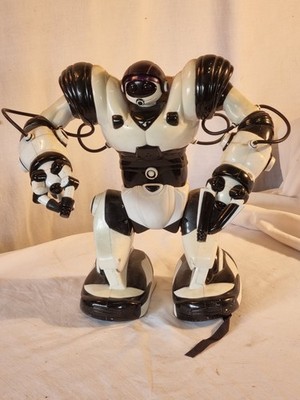 Vintage 33cm 13'' WowWee Robosapien Roboter - ungetestet - Ersatzteile & Reparaturen
