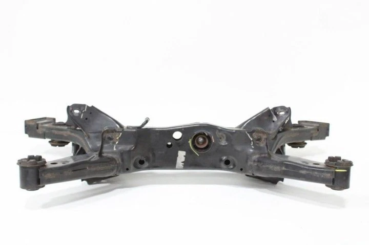 2013-2020 Nissan Pathfinder Rear 4x4 AWD Subframe Crossmember Oem Foto 3 de 4
