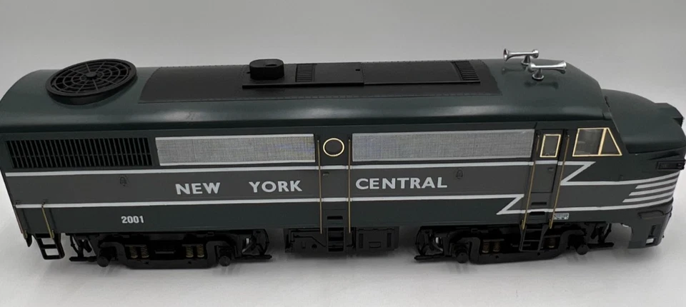 Railway Express G Scale DC Locomotive New York Central 2001 REA F1A Diesel Used - Image 4 of 4