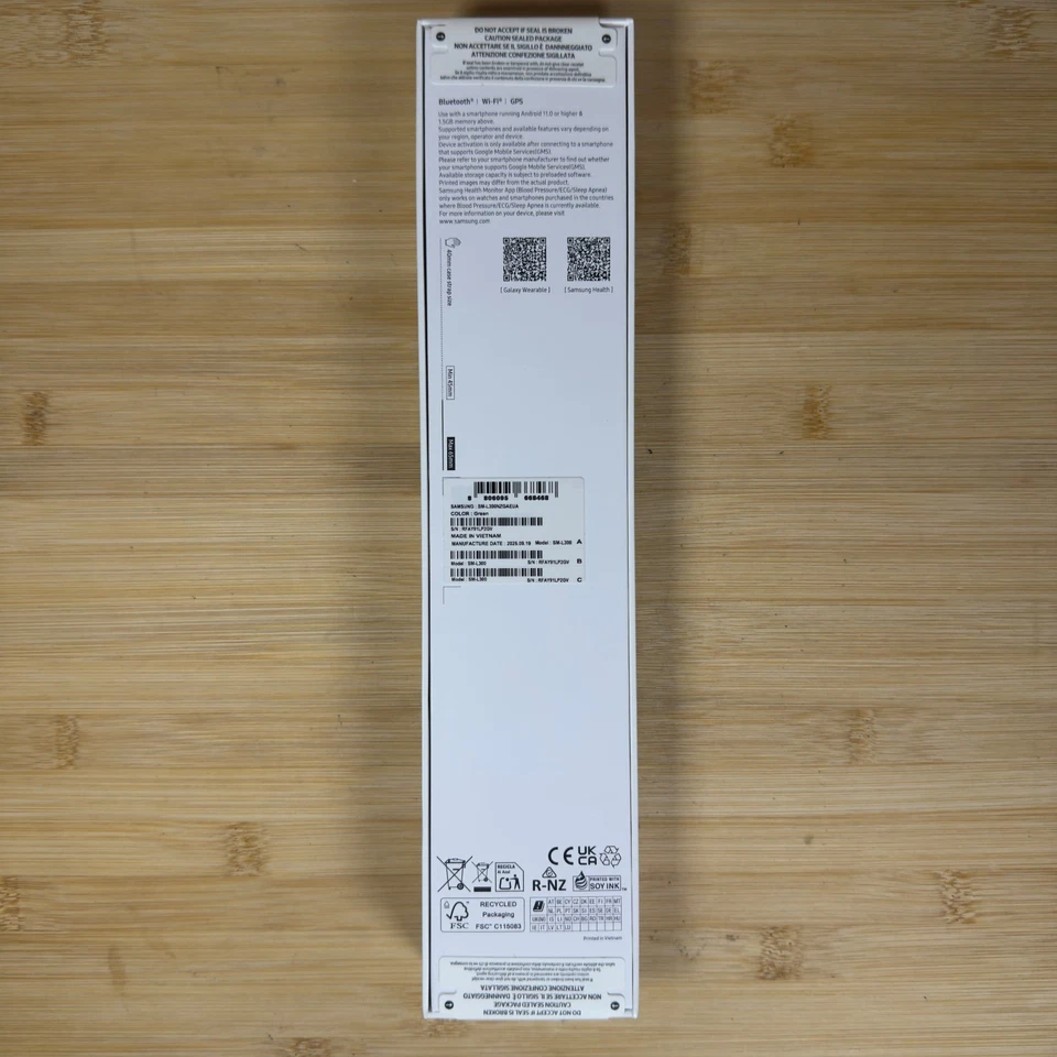 Samsung Galaxy Watch  7 40mm | Sapphire Green | Bluetooth | GPS | Wi-Fi - NEW - Image 2 of 4