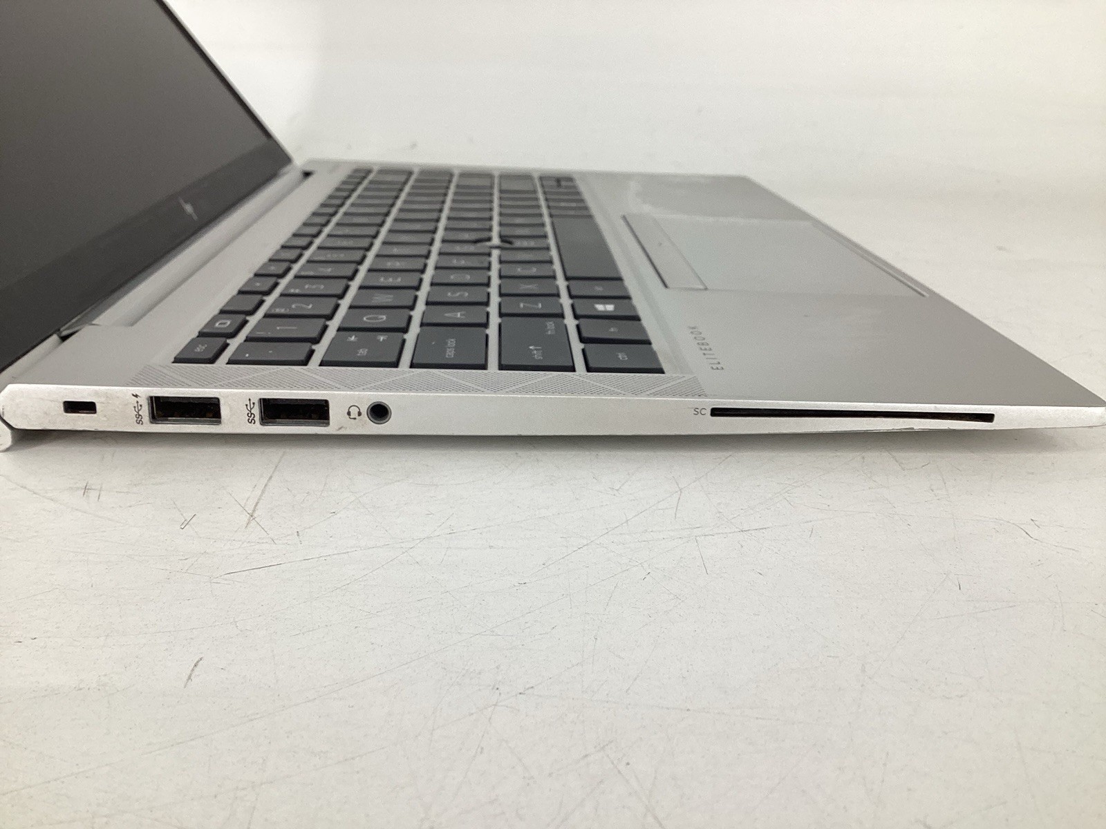 HP EliteBook 840 G7, 14-Inch Laptop, with Intel Core i7 10th Gen., 256 GB NVMe (Non-Volatile Memory Express), No OS