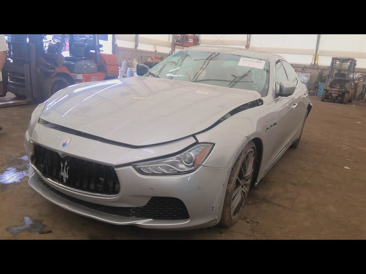 Maserati Ghibli 2015 Side mirror P/N 6702071