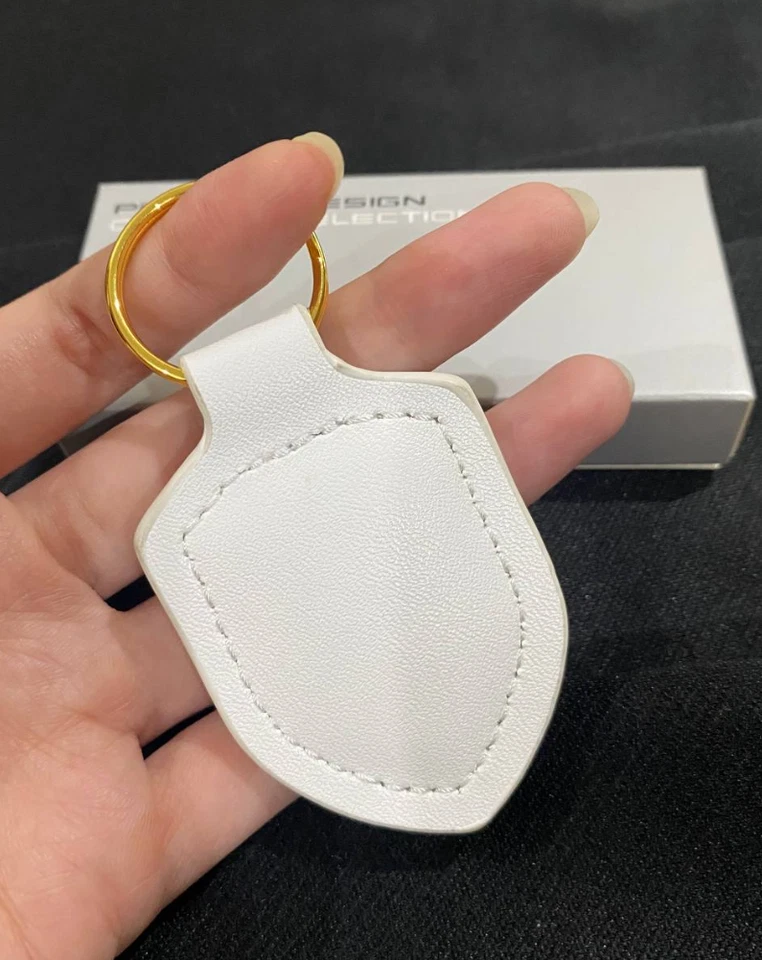 NUEVO Llavero con escudo de cuero genuino Porsche - Llavero blanco OEM WAP0500950E Foto 3 de 4