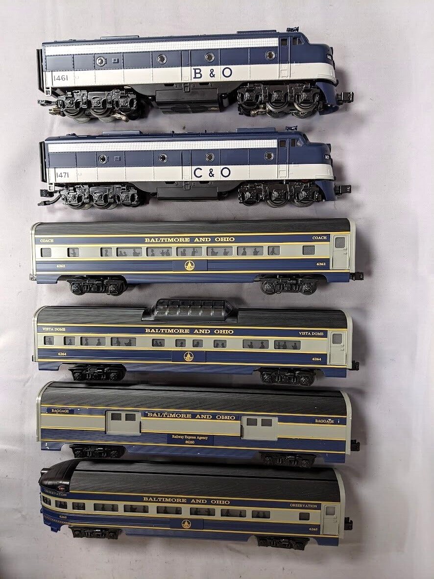 鉄道模型 BALTIMORE & OHIO WITH SHERMAN TANKS Tidemark Baltimore and Ohio (B&O) Railroad 2025 Calendar