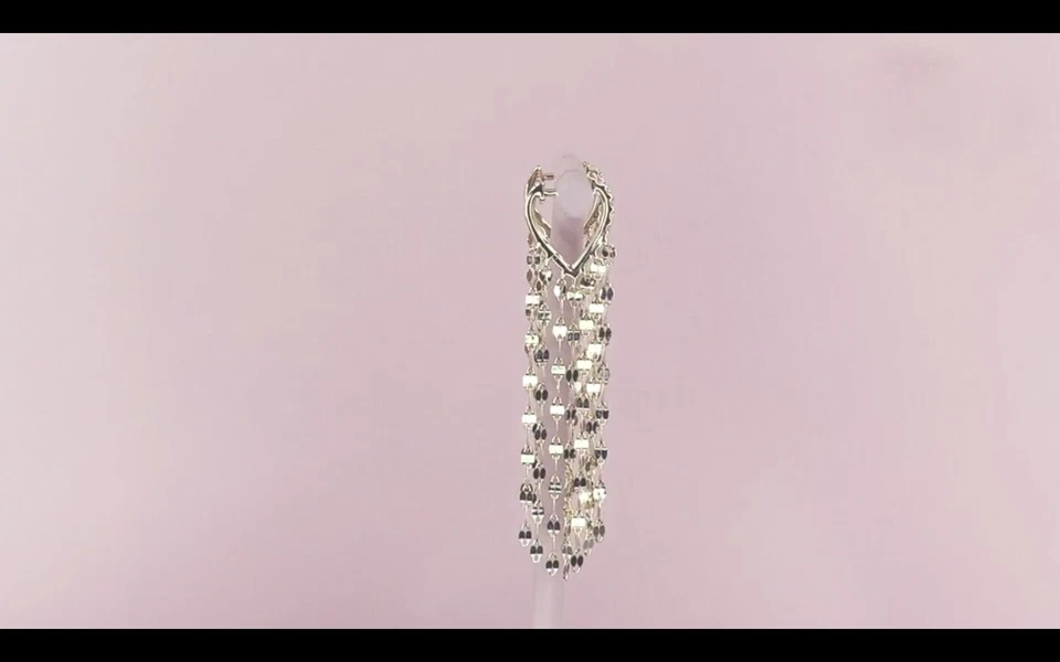 Pendientes de cadena con flecos de diamantes de oro amarillo de 14 k redondos naturales de 0,12 quilates colgantes Foto 4 de 4