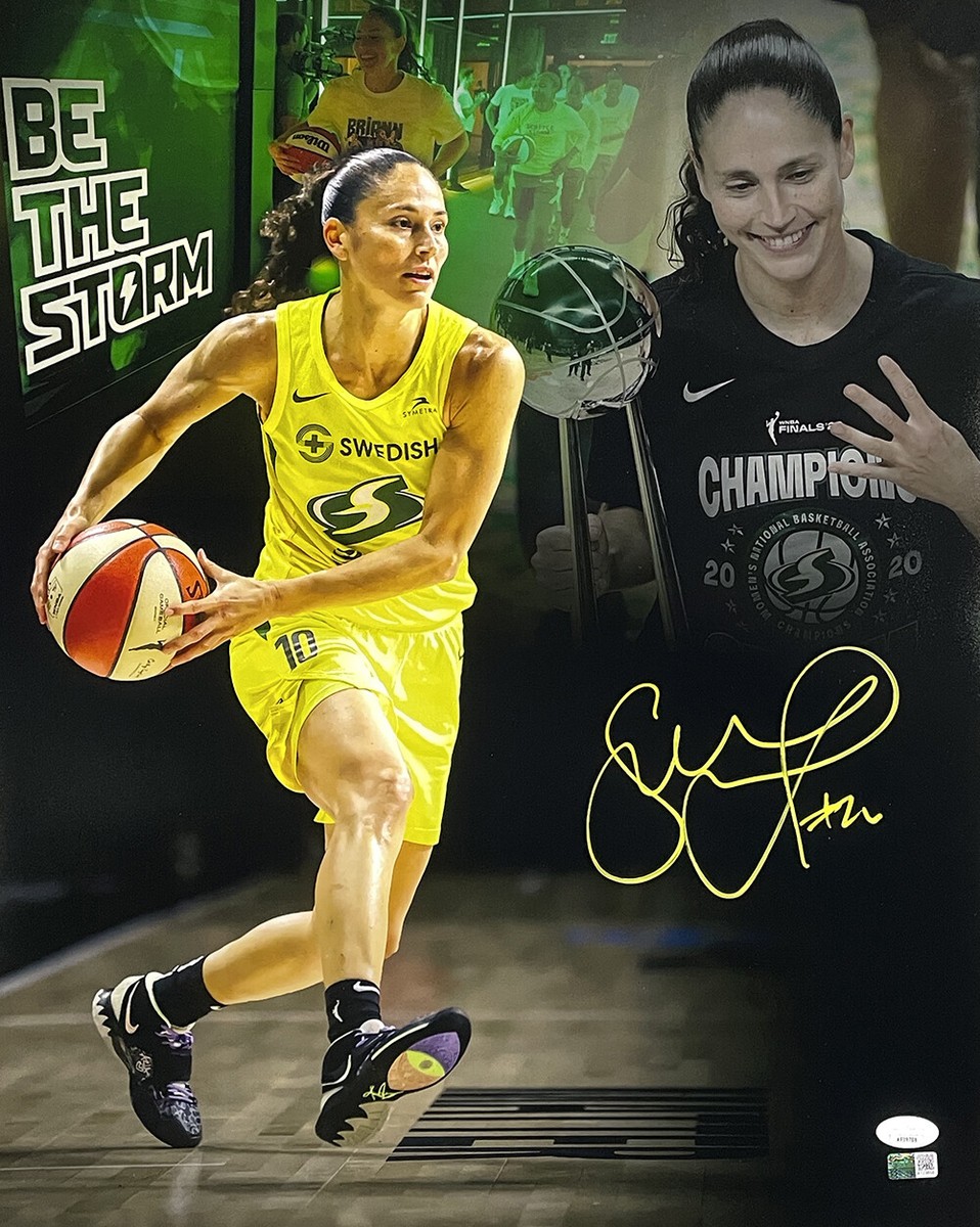 WNBA Sue Bird サイン入り雑誌