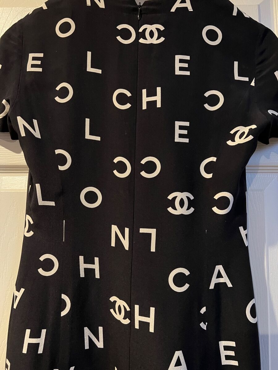CHANEL 97P VINTAGE BLACK ECRU ALPHABET CC LOGO Dress FR38 CHANEL 97P VINTAGE BLACK ECRU ALPHABET CC LOGO Dress FR38