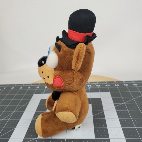 Five Nights At Freddy's Freddy Fazbear Plush Funko 2016 Gamestop Exclusive - Picture 9 of 16