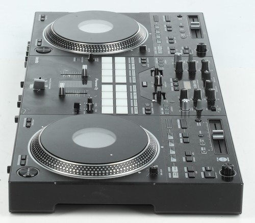 Pioneer DJ DDJ-REV7 Double Deck Controller for Serato - Black - Picture 5 of 8