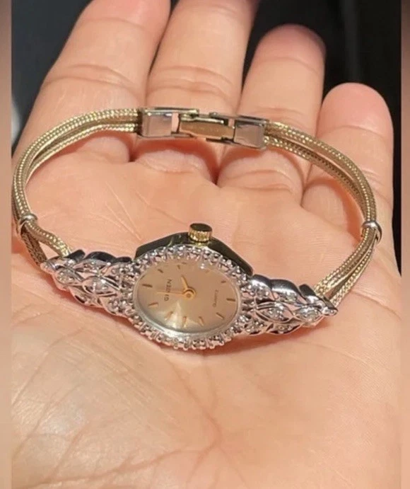 A la venta: Impresionante reloj vintage de diamantes Gruen 1950 para mujer con arañazos Foto 4 de 4