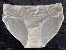Victoria&rsquo;s Secret Hiphugger M 2010 White Second Skin Bikini Panties