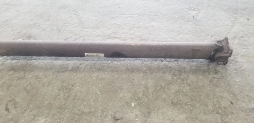 15 FORD F350 SUPER DUTY REAR DRIVE SHAFT 6.7L 4X4 4WD 172" WHEEL BASE Foto 3 de 4