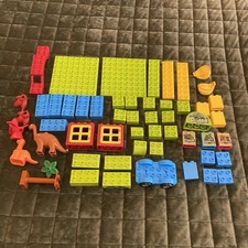 Vintage Dino Dinosaur World Building Blocks Lot Set Pretend Play Dinosaurs