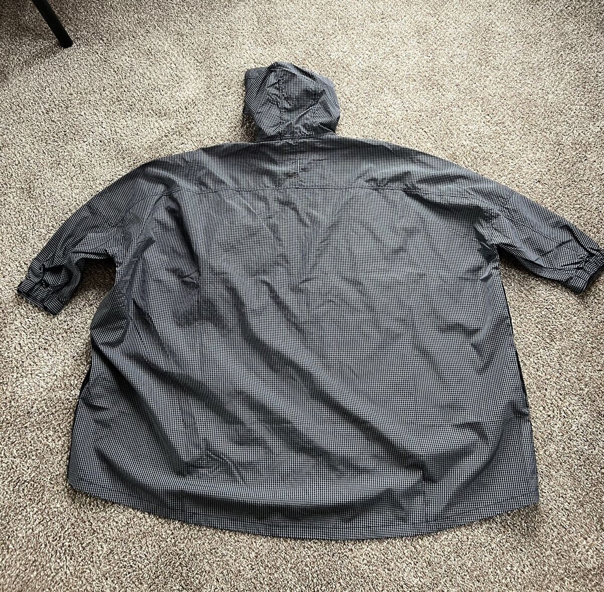 North Face Purple Label Poncho Men's Medium NEW! Black $435 North Face Purple Label Poncho Men's Medium NEW! Black $435