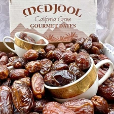 11 LBS  BOXES  MEDJOOL DATES-M/S  SIZE- CALIFORNIA FRESH -FAST FREE SHIPPING-