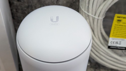 Ubiquiti UDR-US UniFi 4-Port Dream Router + Cables - Connecting Issues - Bild 13 von 17