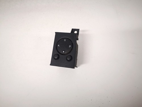 Audi 100 1991 Wing mirror control switch (Exterior Mirror Switch)  #1470073-70