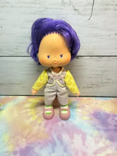 Vtg 1980 Kenner Hallmark Strawberry Shortcake 5” Almond Tea Doll. Missing Hat