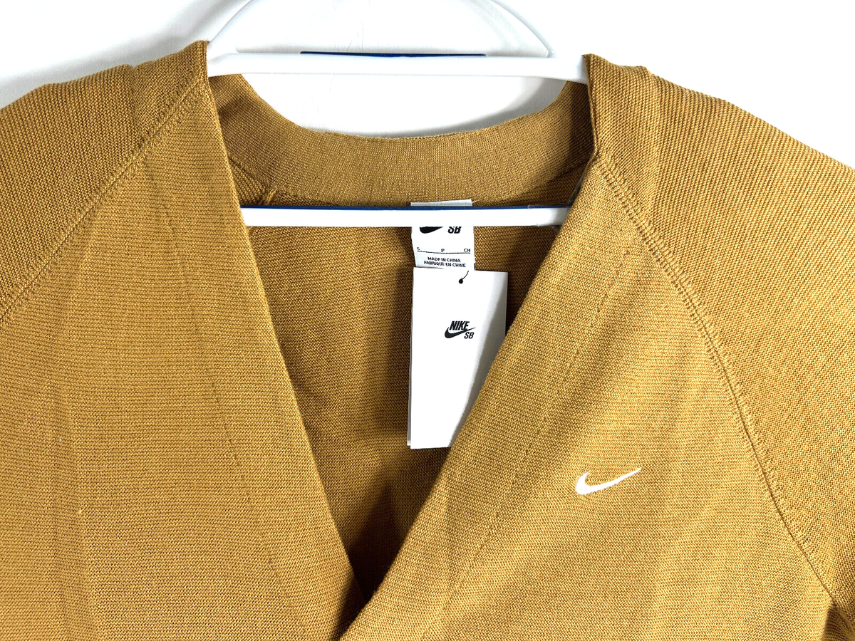人気☆NIKE☆ SB SKATEBOARDING CARDIGAN ELEMENTAL GOLD Nike SB Skate Cardigan Elemental Gold Unisex Size Small