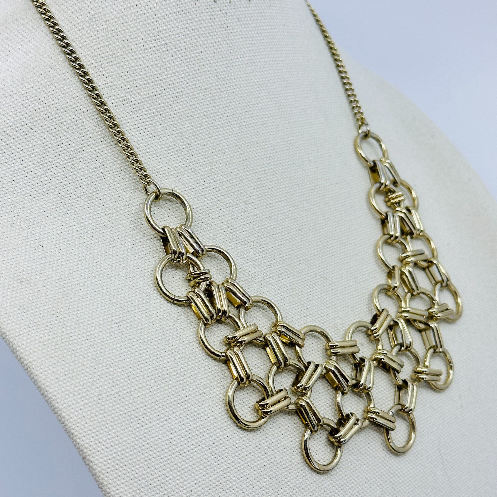 Talbots Statements Necklace Interlocking Rings Me… - image 1