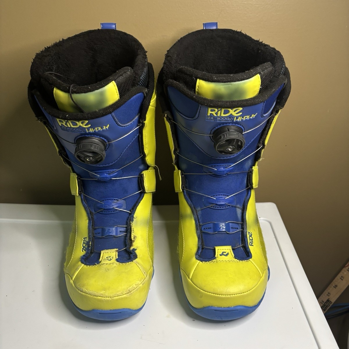Ride Hi-PHY Boa Coiler Snowboarder Boots. Us 9.5 Yellow Blue. See
