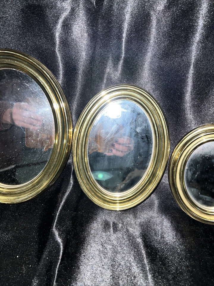 Juego de tres espejos colgantes de pared vintage para interiores de hogar Foto 3 de 4