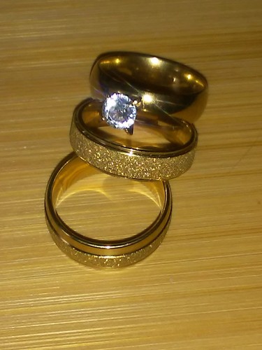 3 teiliges Ring-Set,mit goldenen Luxus-Ringe mit ein Strass (18 K.Vergoldet) - Bild 1 von 6