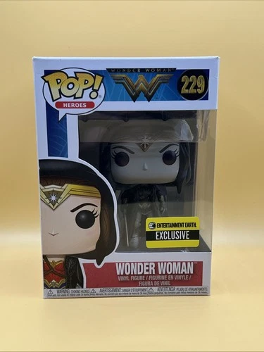 Funko Pop! Vinyl: DC Universe - Wonder Woman (w/ Cloak) (Sepia) - Entertainment