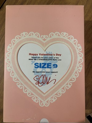 Size 9 -Strange Love Dunks SB  Valentine Day 