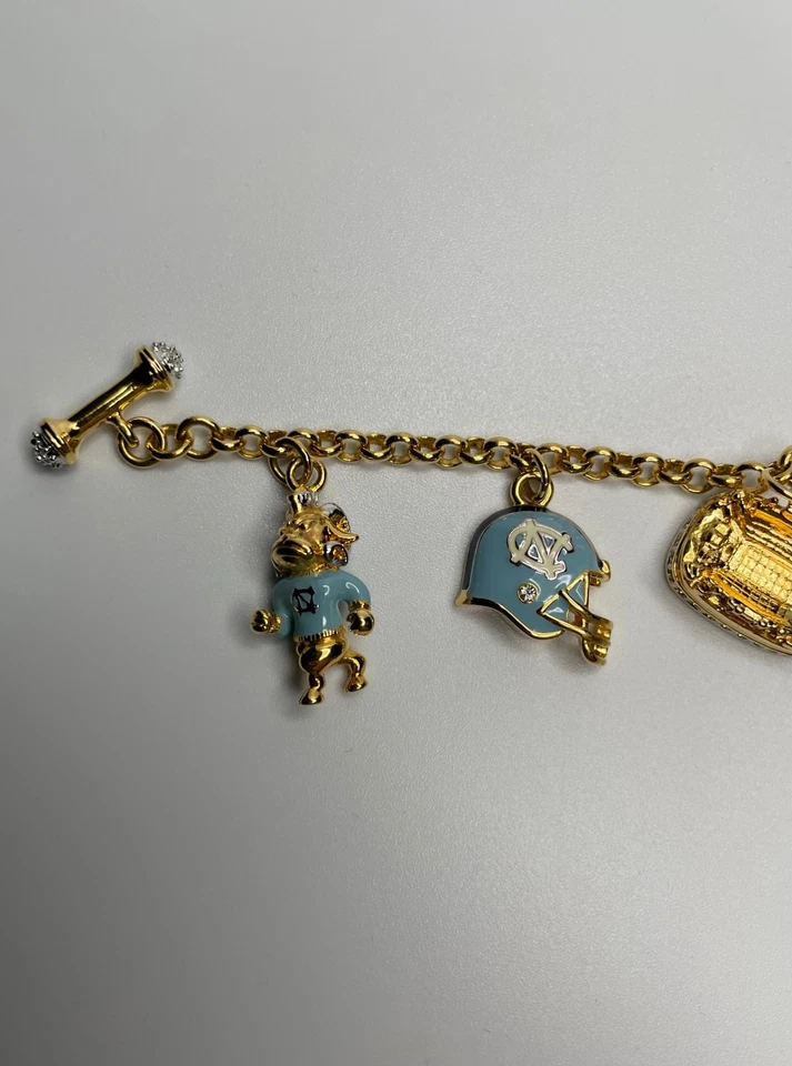 Pulseira Berloque Danbury Mint Carolina do Norte UNC Salto de Alcatrão 24K Cristais Austríacos - Imagem 3 de 4