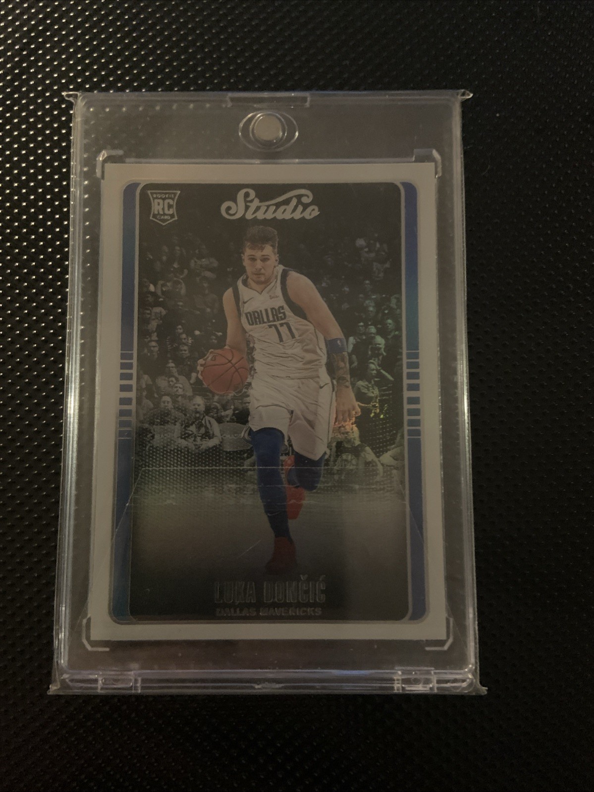 2018-19 Luka Doncic📈🔥🔥🔥 Chronicles Studio ROOKIE Card #296-Mavericks