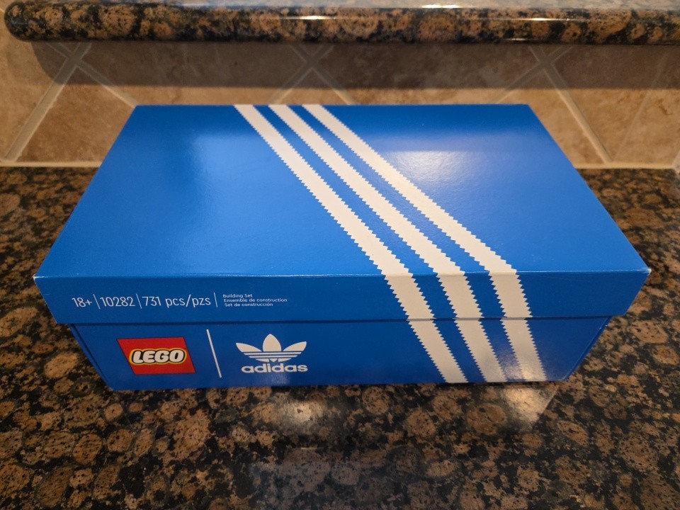 LEGO Adidas Superstar 10282 Complete Pre-Built Set w/ Box +