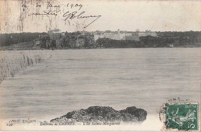 Environ de Cannes, l'Île-Sainte-Marguerite, 407 33