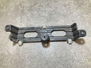 BMW iX I20 Bodenschutz der Frontstoßstange 9477057 Electricity 240kw 33811018