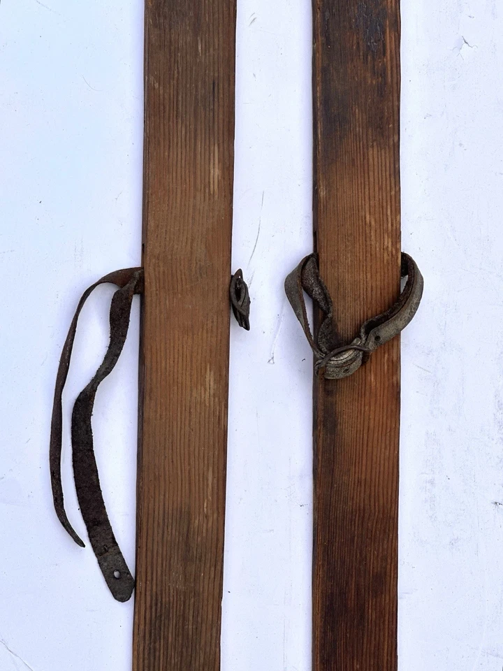 Vintage 1920s 1930s Child Skis Wood 60” ROUGH SHAPE leather straps 152cm - Image 3 of 4