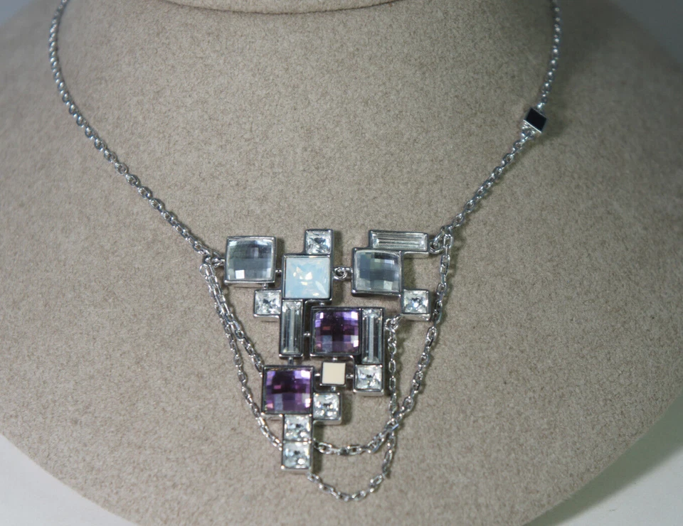 Collar Swarovski Cisne Chapado en Rodio Grande Mosaico Azulejos de Cristal Cambio de Color